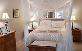 Papillon Guest Suite